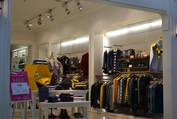 服裝店裝修、服裝店設(shè)計(jì)、服裝店裝修效果圖